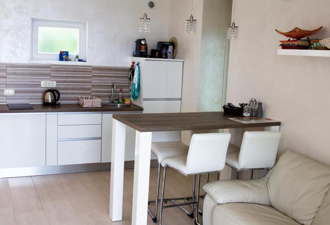 Apartment SuperSeaView Sutomore Extérieur photo